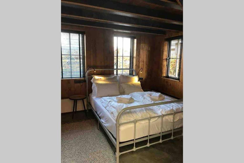 Uniek Houten Huis Nabij Bos En Plassen Hollandsche Rading Ngoại thất bức ảnh
